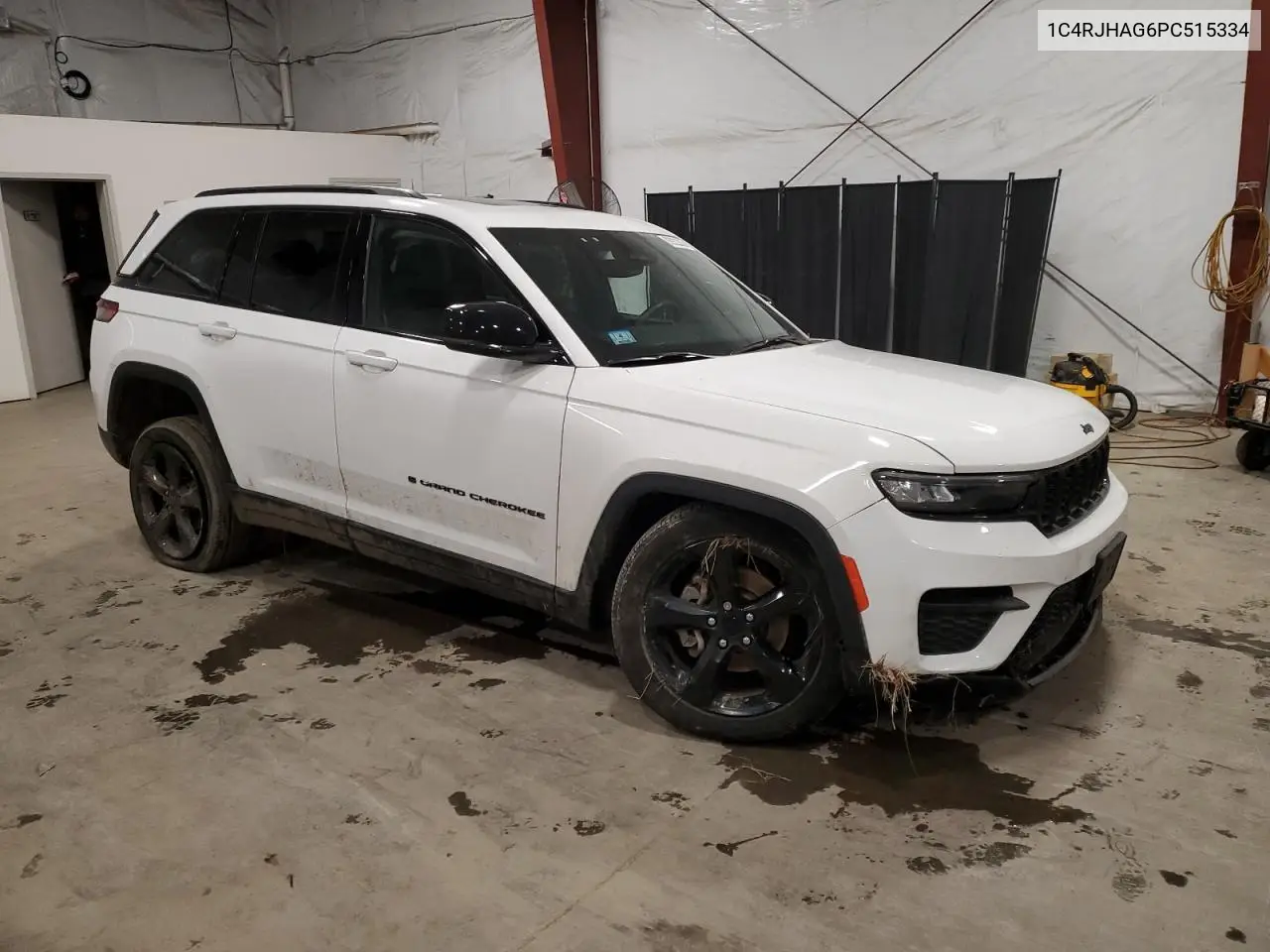 1C4RJHAG6PC515334 2023 Jeep Grand Cherokee Laredo