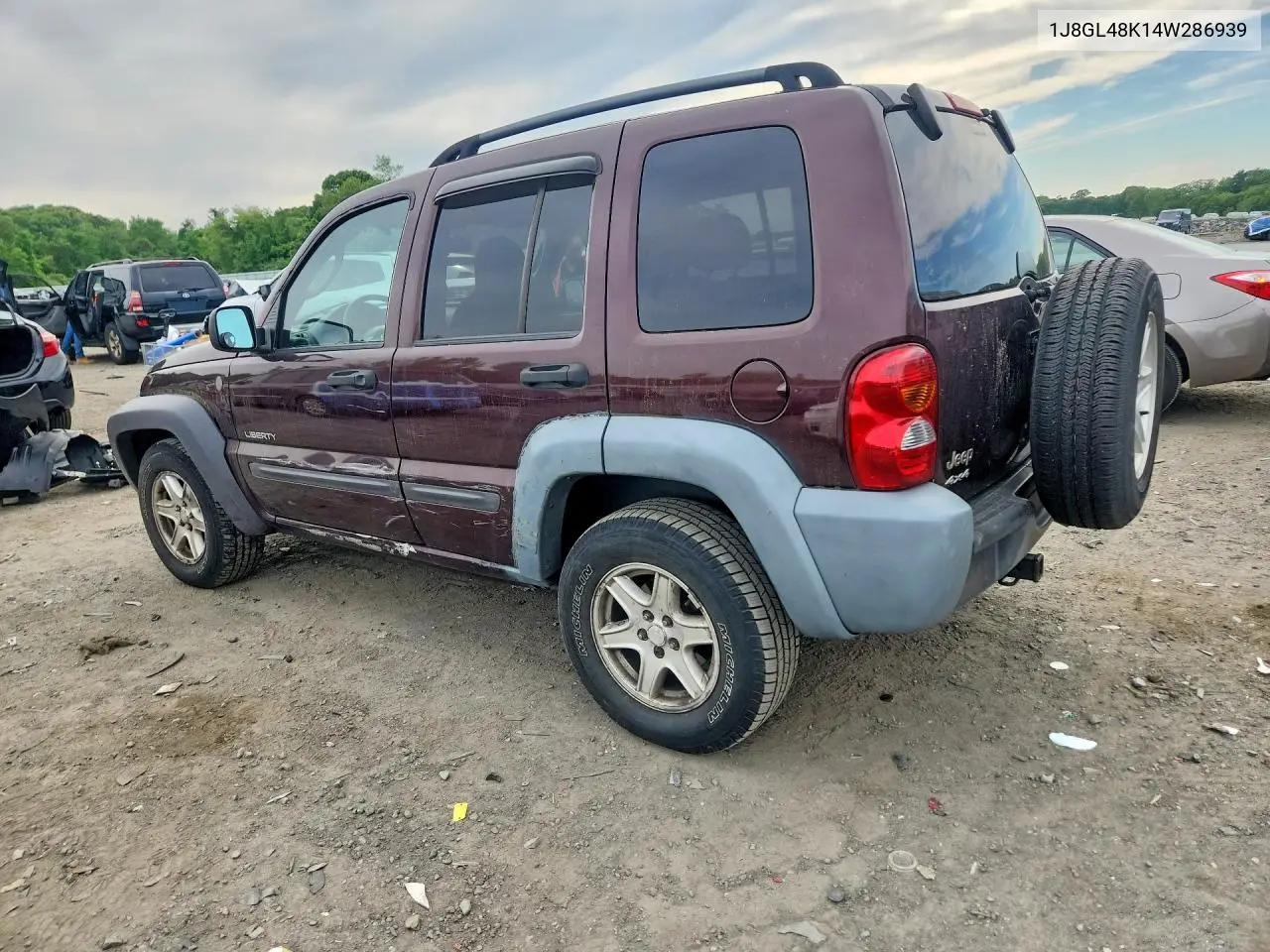 2004 Jeep Liberty Sport VIN: 1J8GL48K14W286939 Lot: 55024316