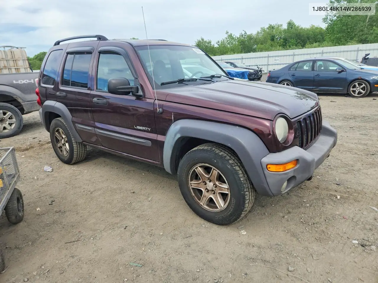 2004 Jeep Liberty Sport VIN: 1J8GL48K14W286939 Lot: 55024316