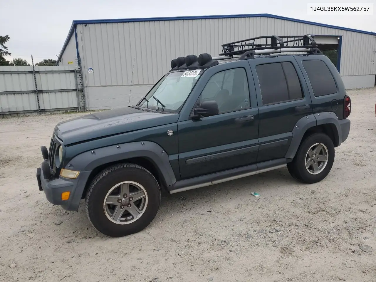1J4GL38KX5W562757 2005 Jeep Liberty