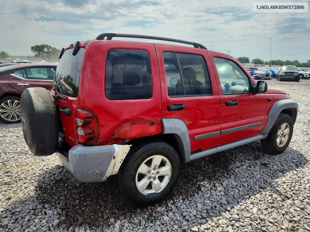 2005 Jeep Liberty Sport VIN: 1J4GL48K85W572886 Lot: 60621596