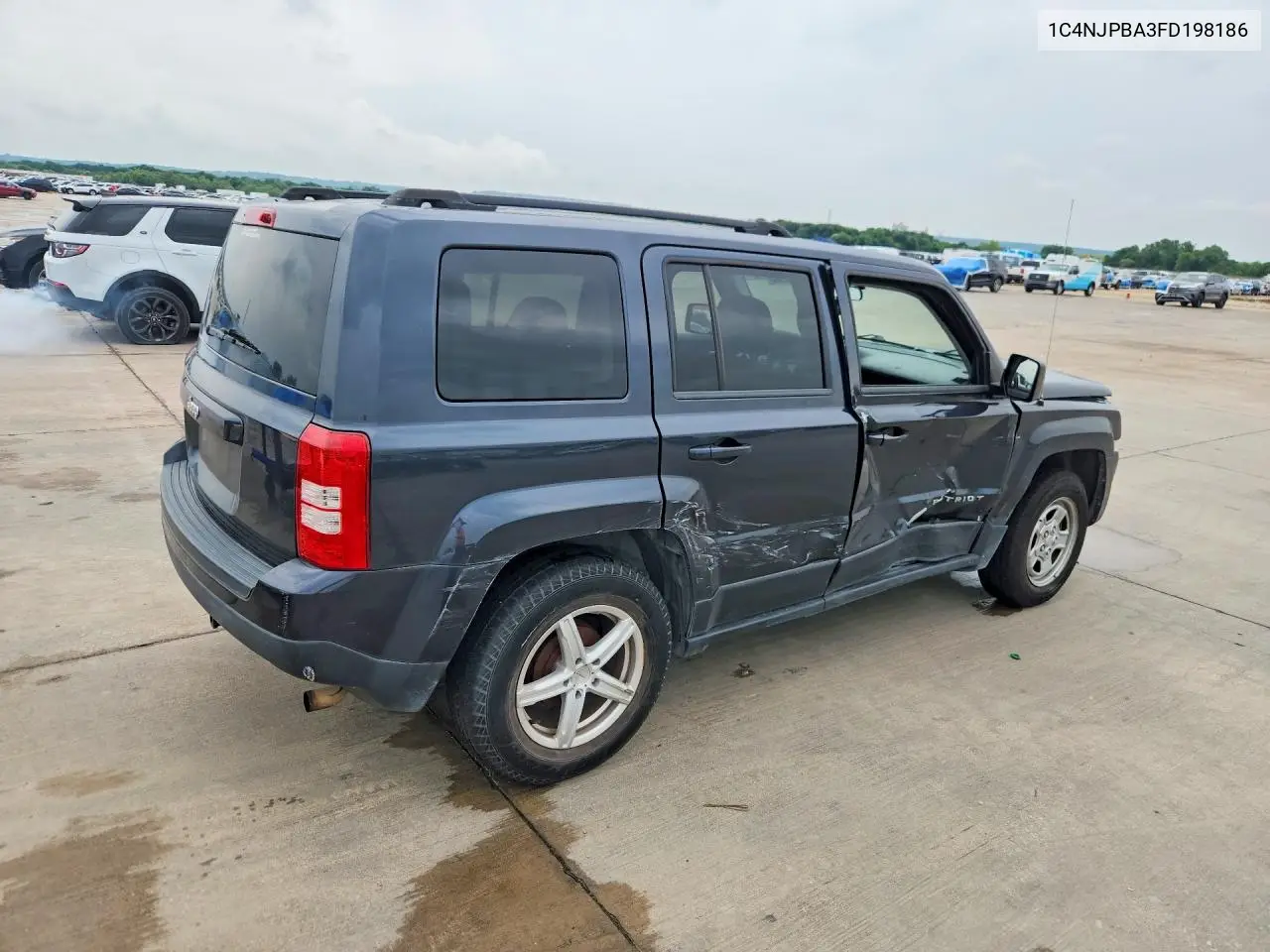 1C4NJPBA3FD198186 2015 Jeep Patriot Sport