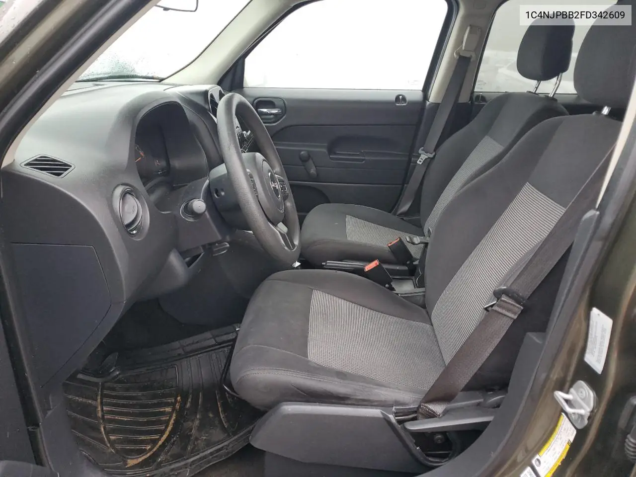 1C4NJPBB2FD342609 2015 Jeep Patriot Sport