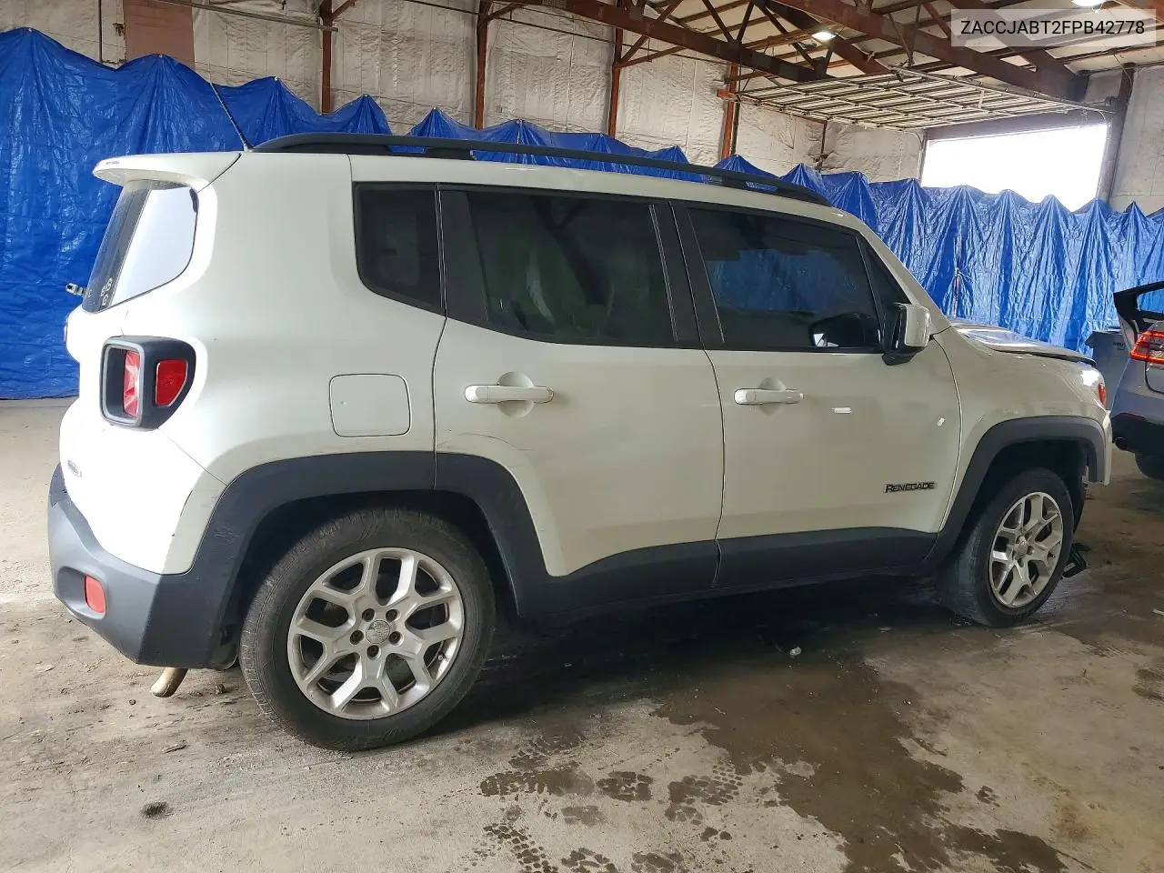2015 Jeep Renegade Latitude VIN: ZACCJABT2FPB42778 Lot: 60035596