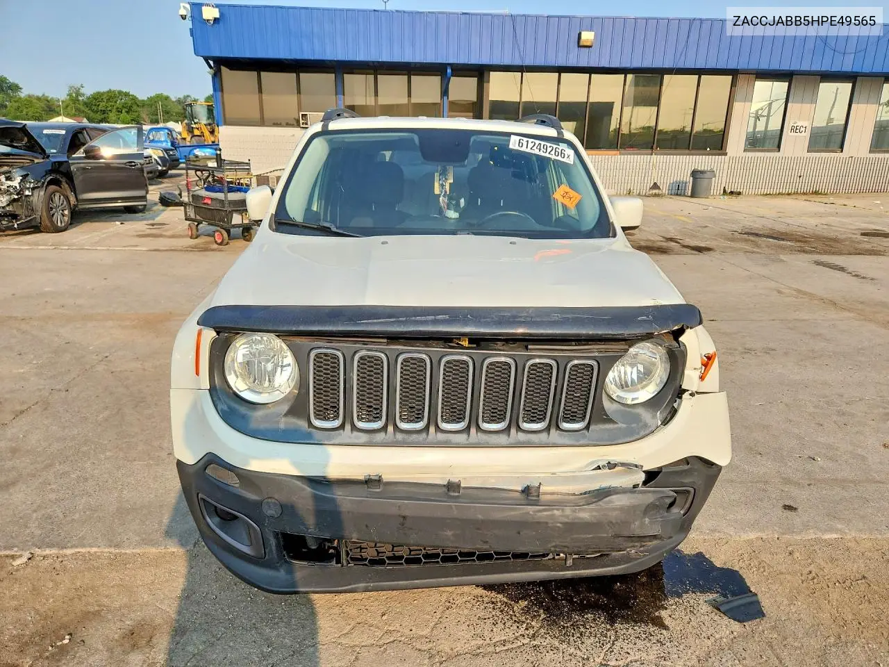 2017 Jeep Renegade Latitude VIN: ZACCJABB5HPE49565 Lot: 61249266
