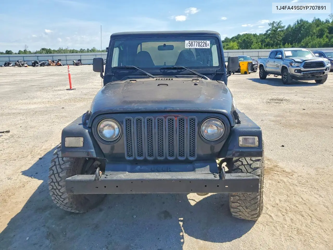 1J4FA49S0YP707891 2000 Jeep Wrangler / Tj Sport