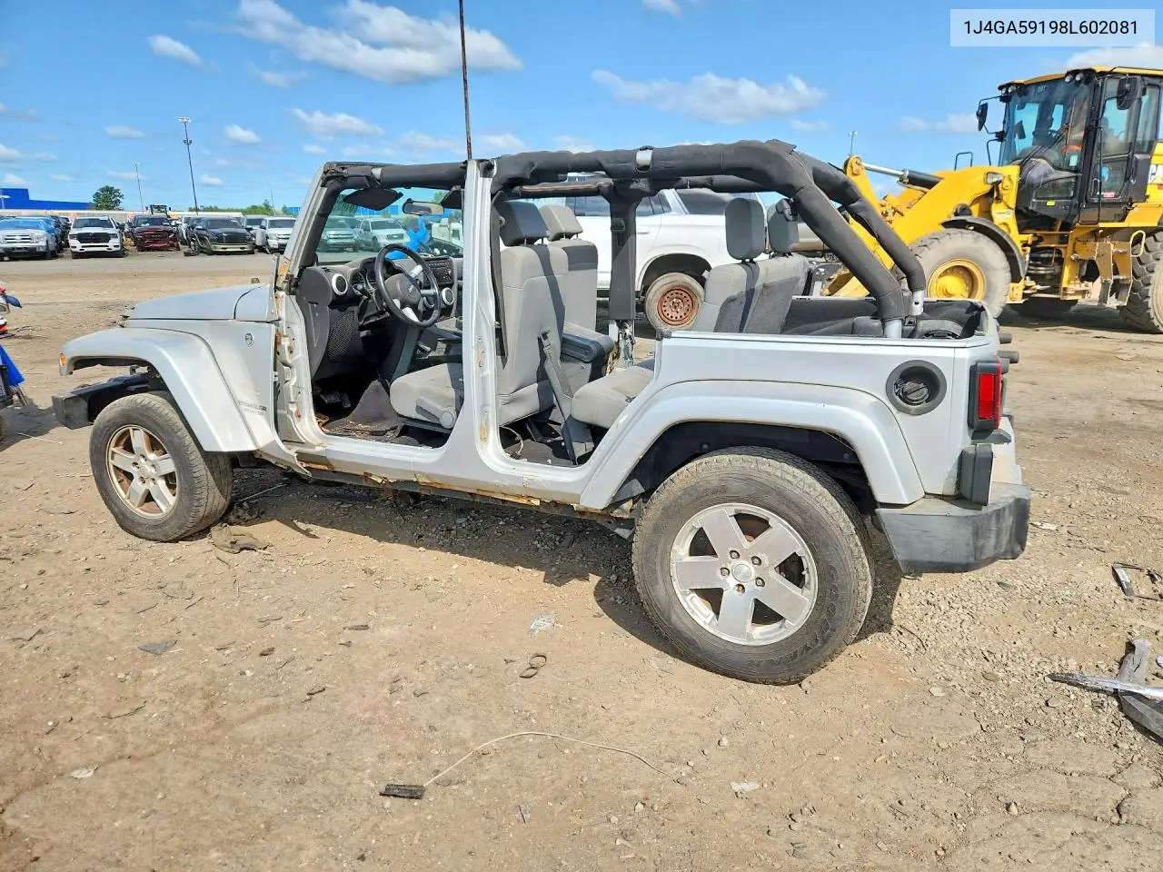 2008 Jeep Wrangler Unlimited Sahara VIN: 1J4GA59198L602081 Lot: 61855376