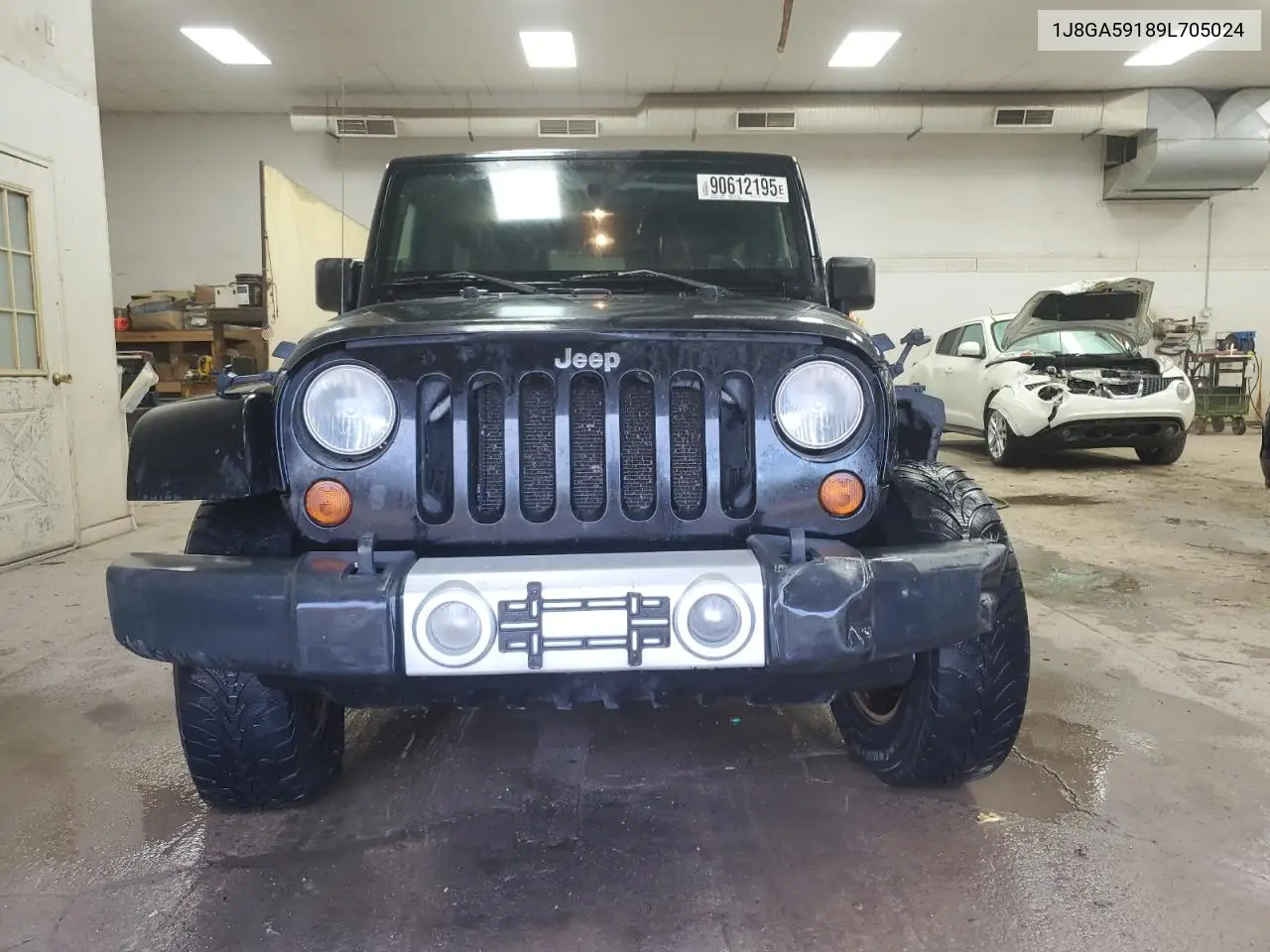 1J8GA59189L705024 2009 Jeep Wrangler Unlimited Sahara