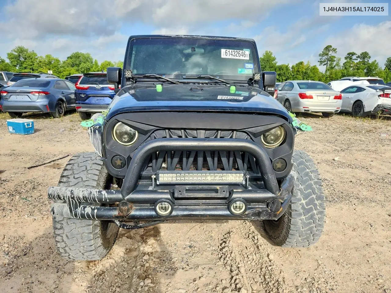 2010 Jeep Wrangler Unlimited Sport VIN: 1J4HA3H15AL174025 Lot: 61432646