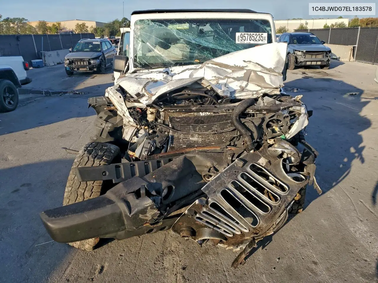 1C4BJWDG7EL183578 2014 Jeep Wrangler Unlimited Sport