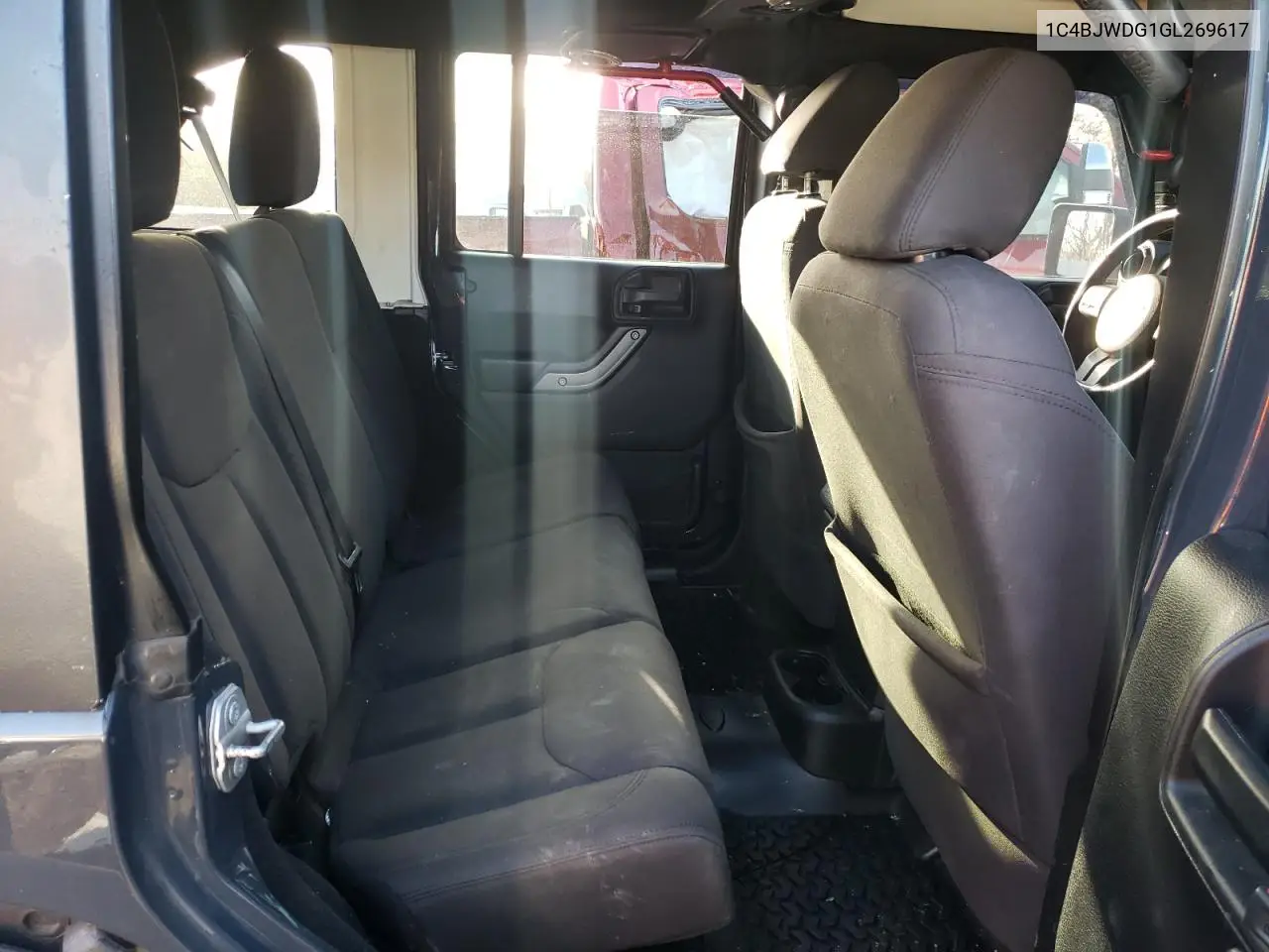 1C4BJWDG1GL269617 2016 Jeep Wrangler Unlimited Sport