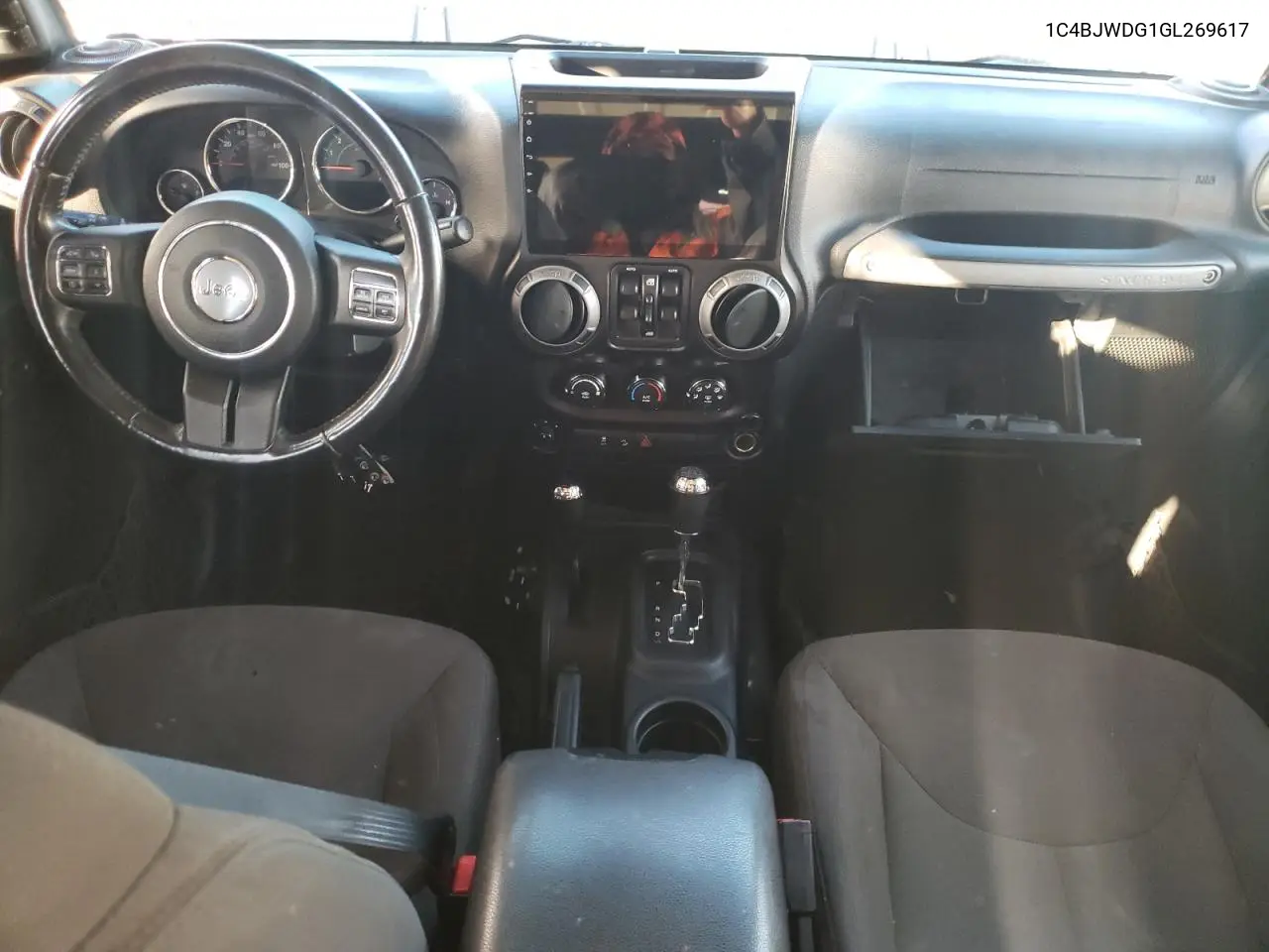 1C4BJWDG1GL269617 2016 Jeep Wrangler Unlimited Sport