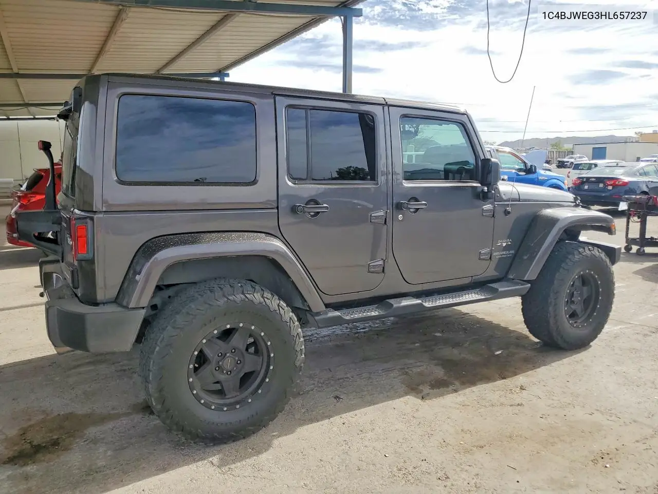 2017 Jeep Wrangler Unlimited Sahara VIN: 1C4BJWEG3HL657237 Lot: 57256136