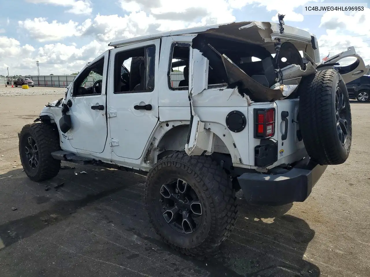 2017 Jeep Wrangler Unlimited Sahara VIN: 1C4BJWEG4HL696953 Lot: 59153076