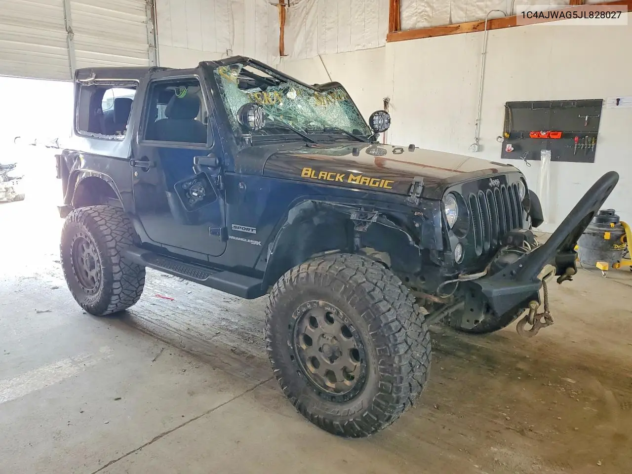 2018 Jeep Wrangler Sport VIN: 1C4AJWAG5JL828027 Lot: 57918516