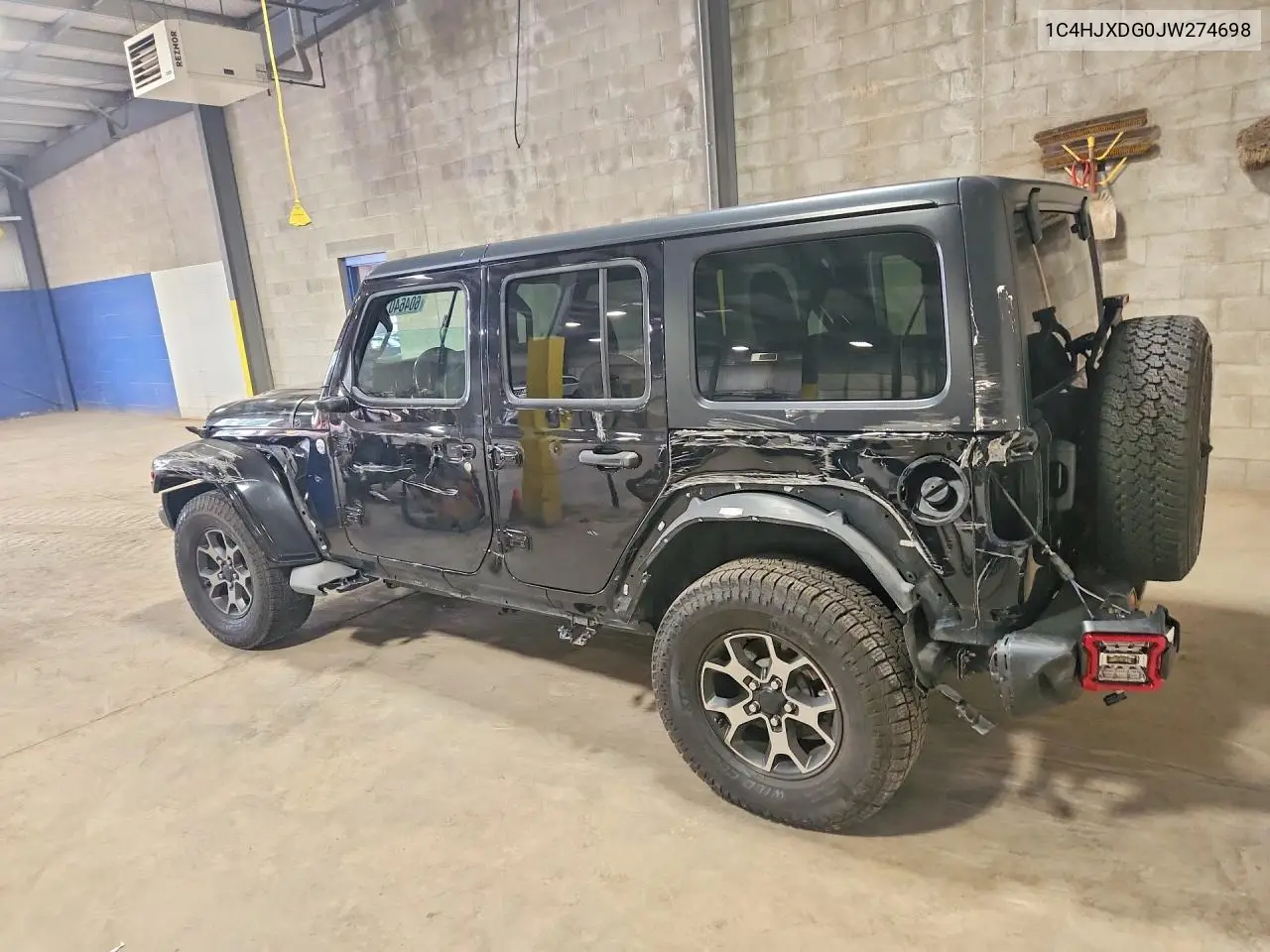 2018 Jeep Wrangler Unlimited Sport VIN: 1C4HJXDG0JW274698 Lot: 60464016