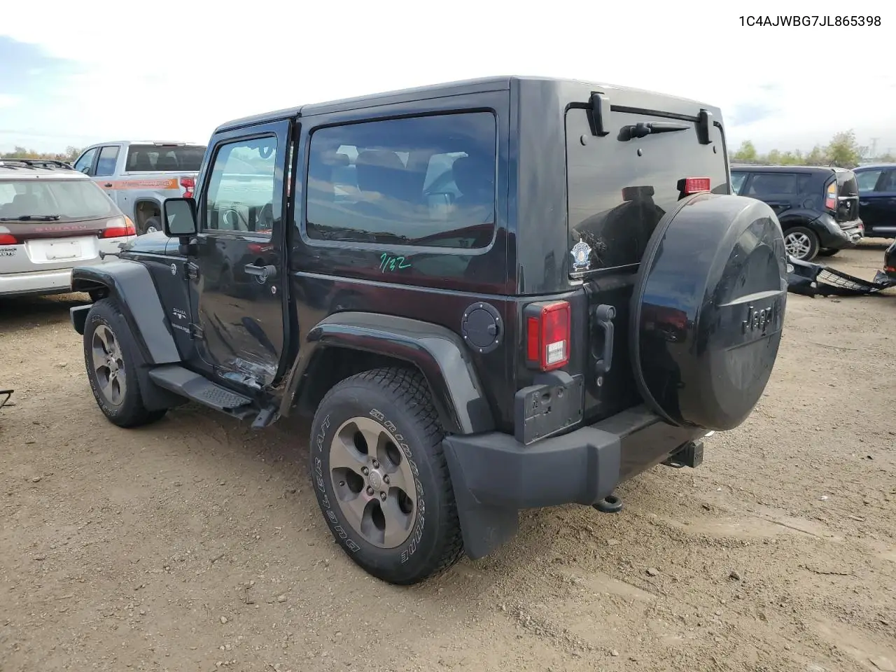 1C4AJWBG7JL865398 2018 Jeep Wrangler Sahara