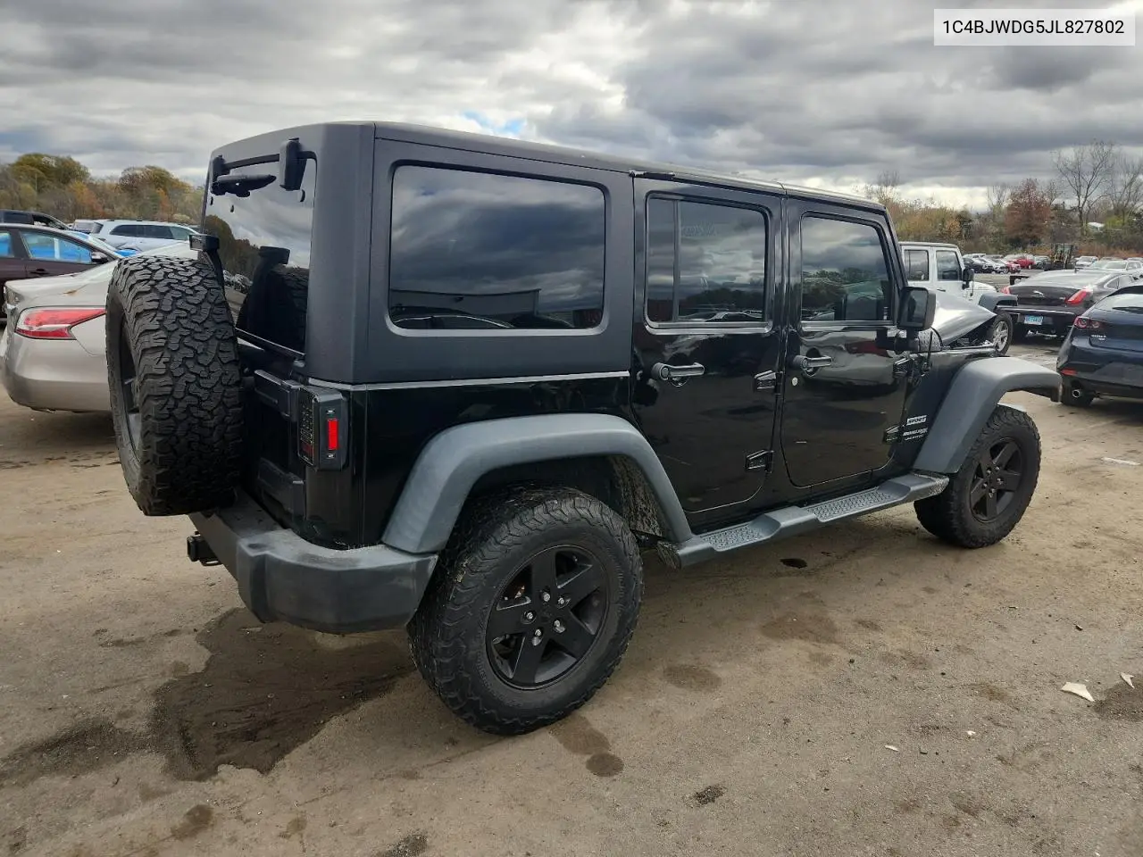1C4BJWDG5JL827802 2018 Jeep Wrangler Unlimited Sport