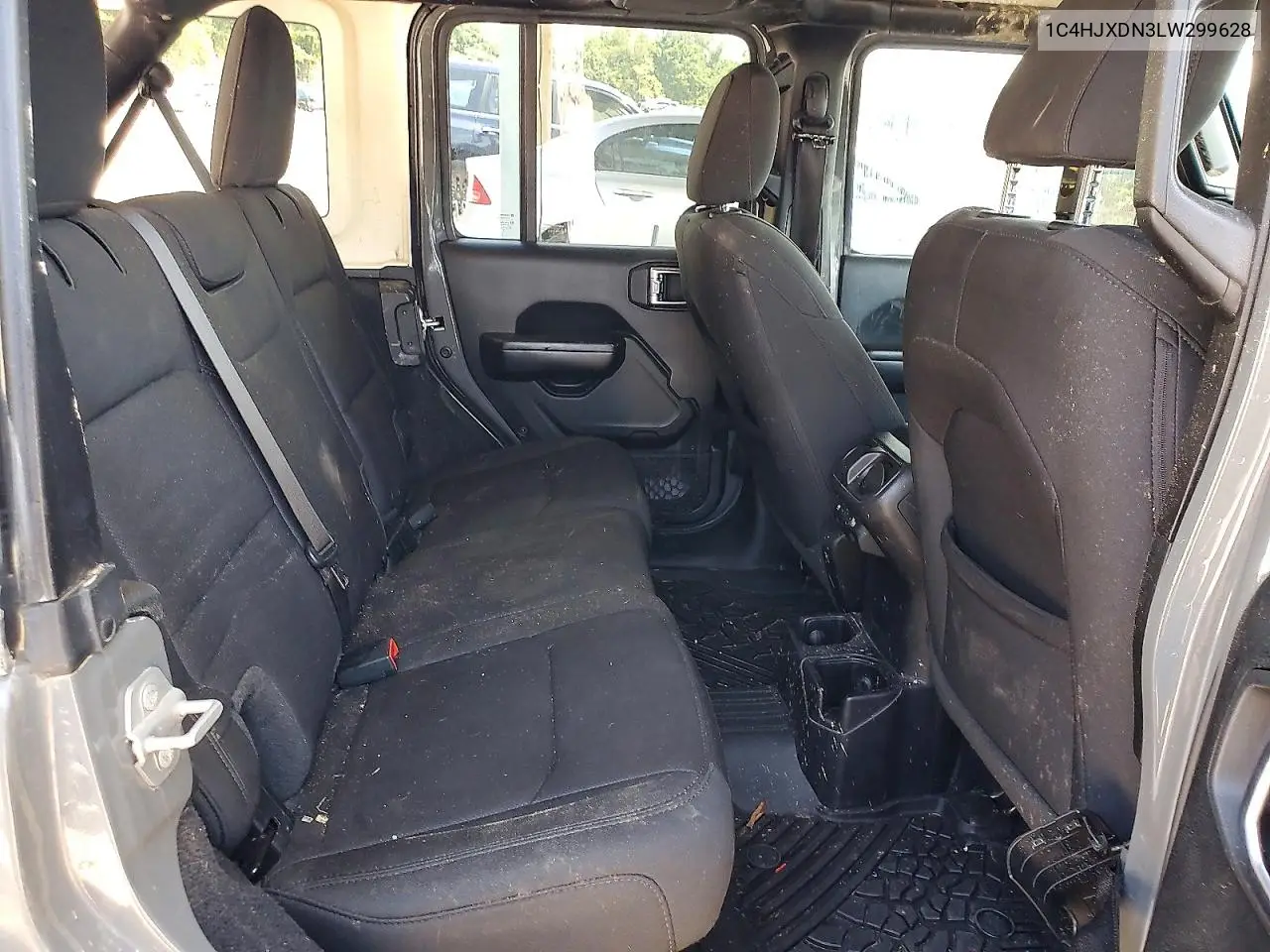 2020 Jeep Wrangler Unlimited Sport VIN: 1C4HJXDN3LW299628 Lot: 60978856