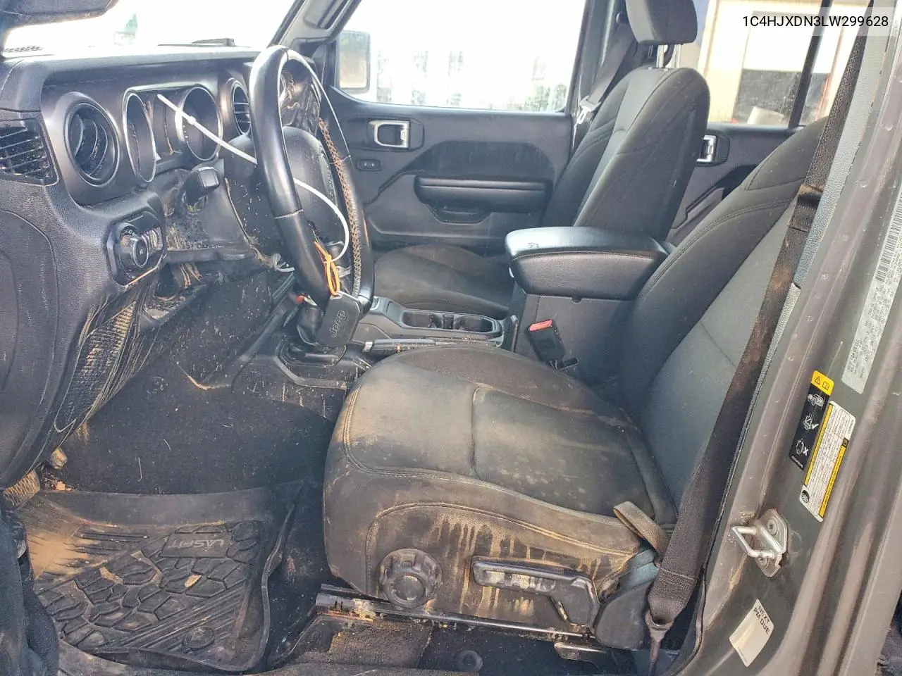 2020 Jeep Wrangler Unlimited Sport VIN: 1C4HJXDN3LW299628 Lot: 60978856