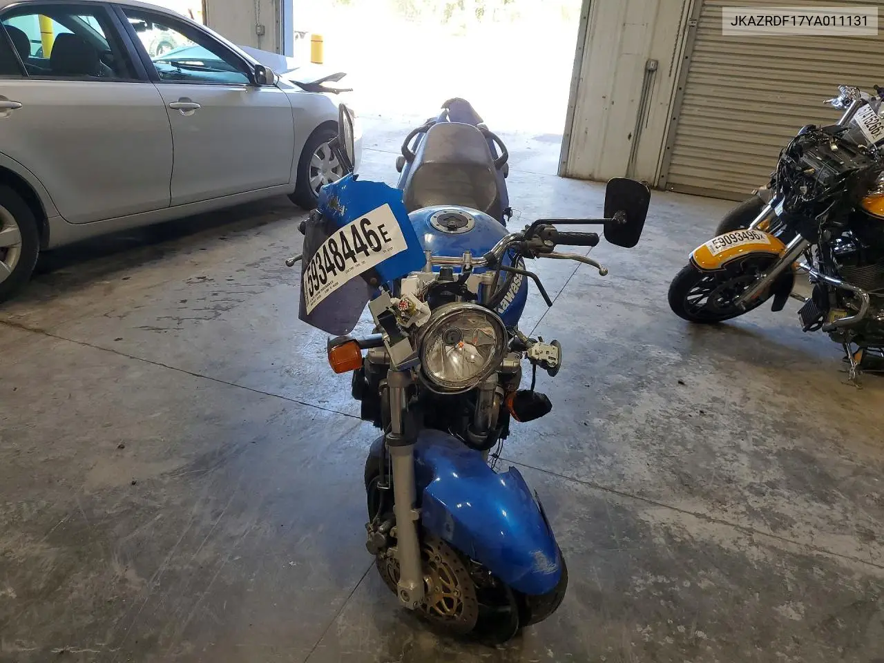 2000 Kawasaki Zr750 F VIN: JKAZRDF17YA011131 Lot: 59348446