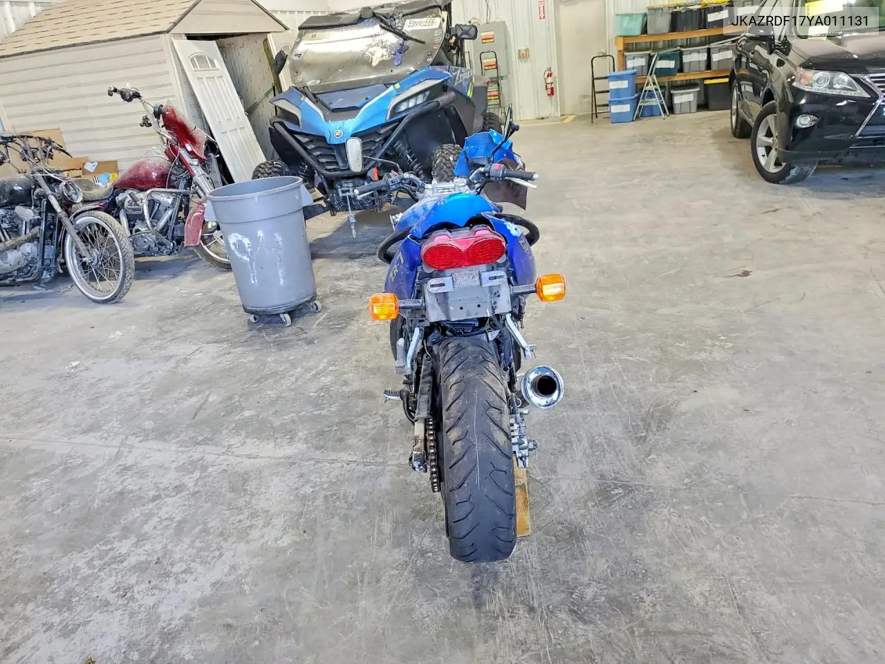 2000 Kawasaki Zr750 F VIN: JKAZRDF17YA011131 Lot: 59348446