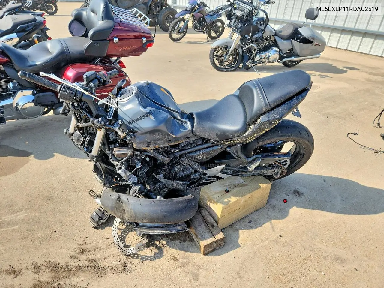 2024 Kawasaki Ex650 P VIN: ML5EXEP11RDAC2519 Lot: 57930926