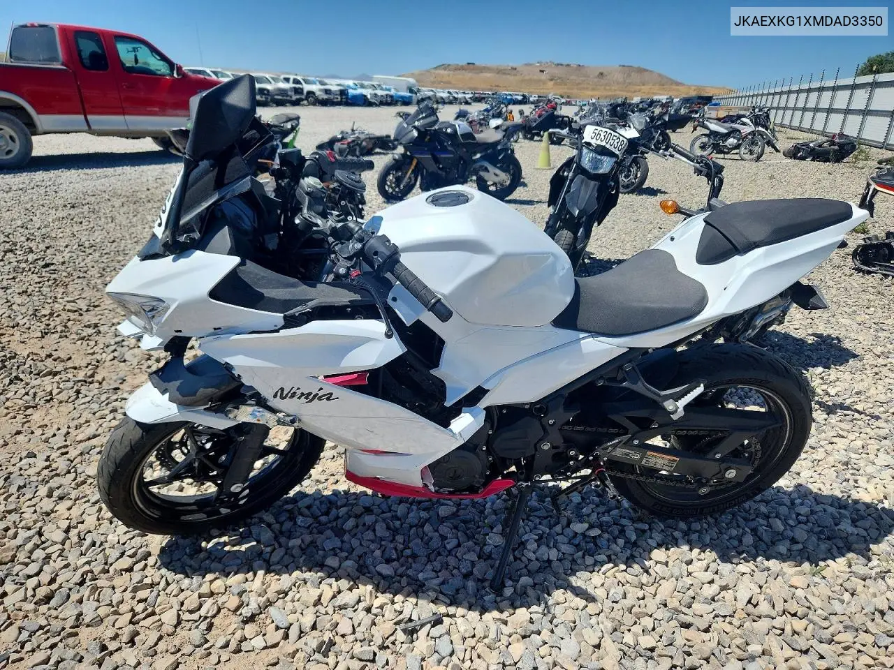 2021 Kawasaki Ex400 VIN: JKAEXKG1XMDAD3350 Lot: 56453586