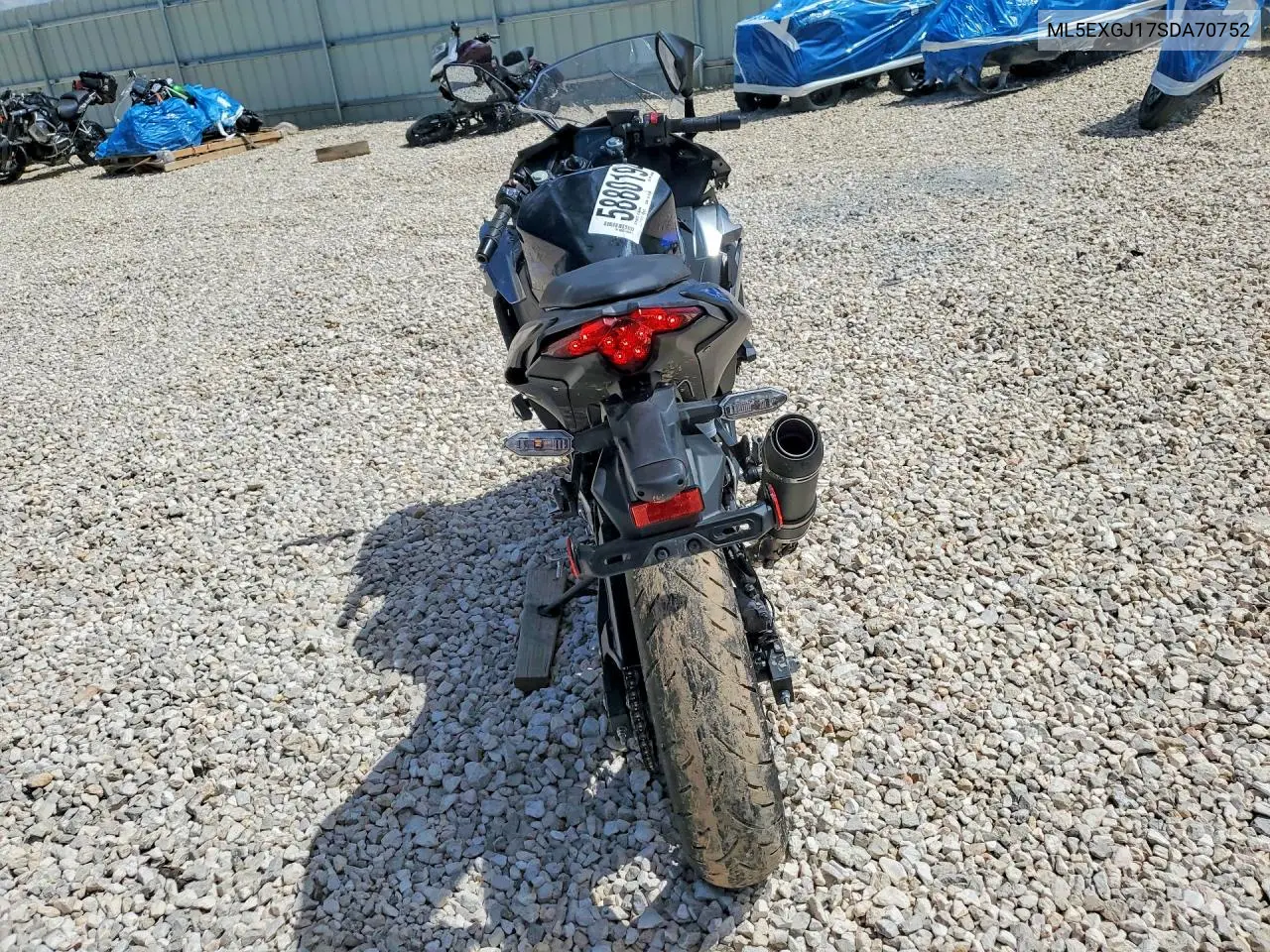 2025 Kawasaki Ex500 A VIN: ML5EXGJ17SDA70752 Lot: 58801946