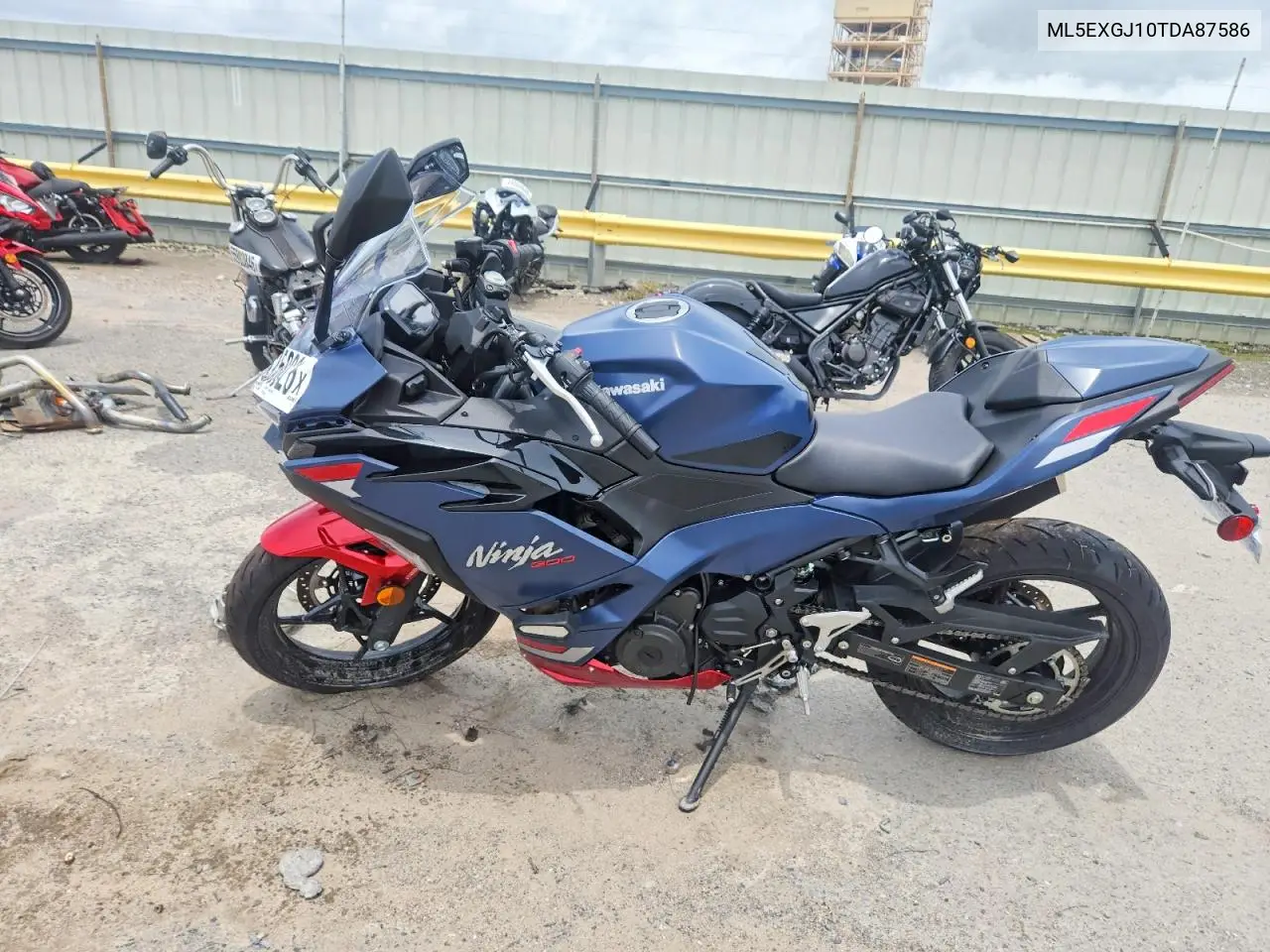 2026 Kawasaki Ex500 A VIN: ML5EXGJ10TDA87586 Lot: 56258026