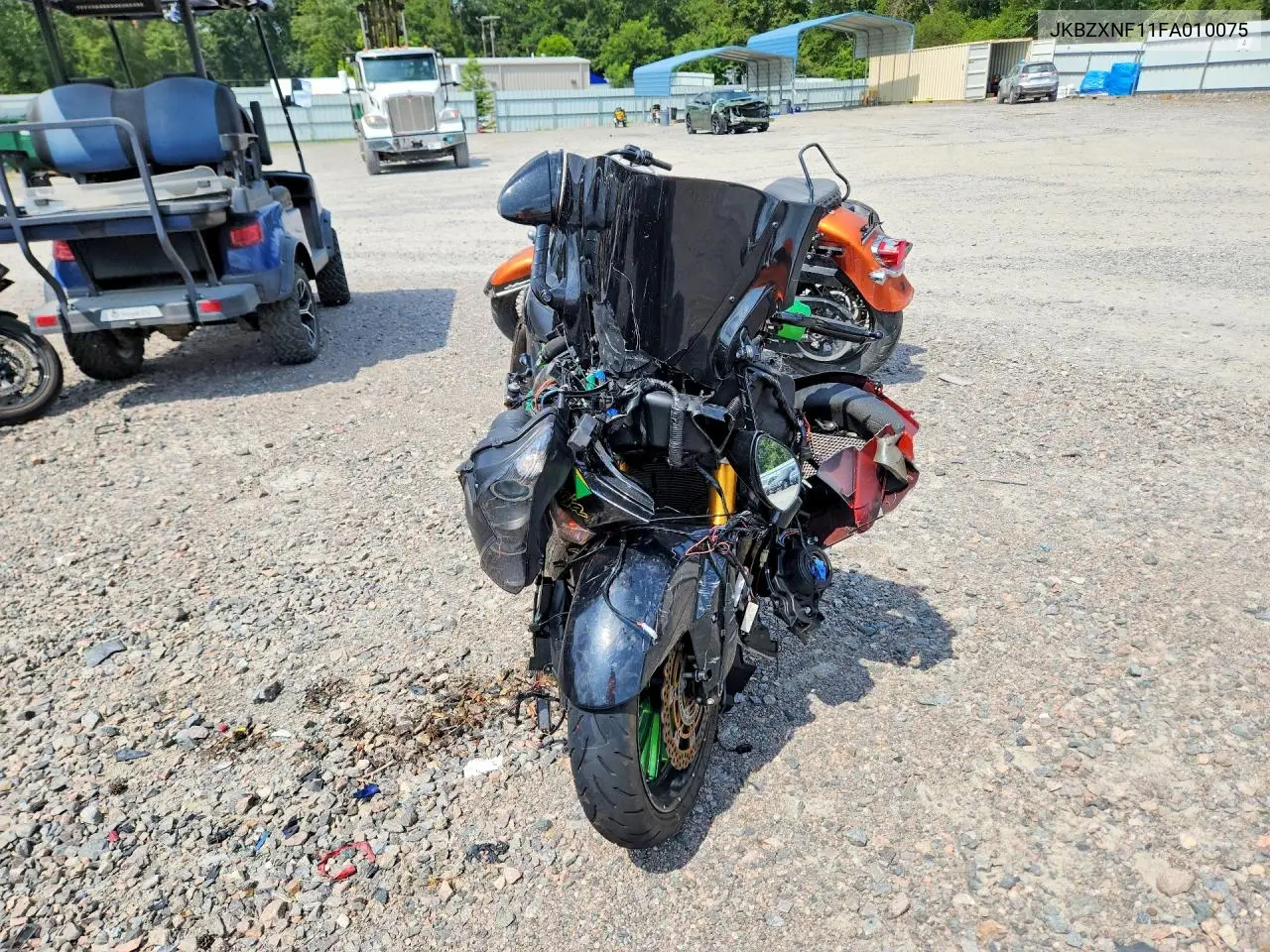2015 Kawasaki Zx1400 F VIN: JKBZXNF11FA010075 Lot: 58480106