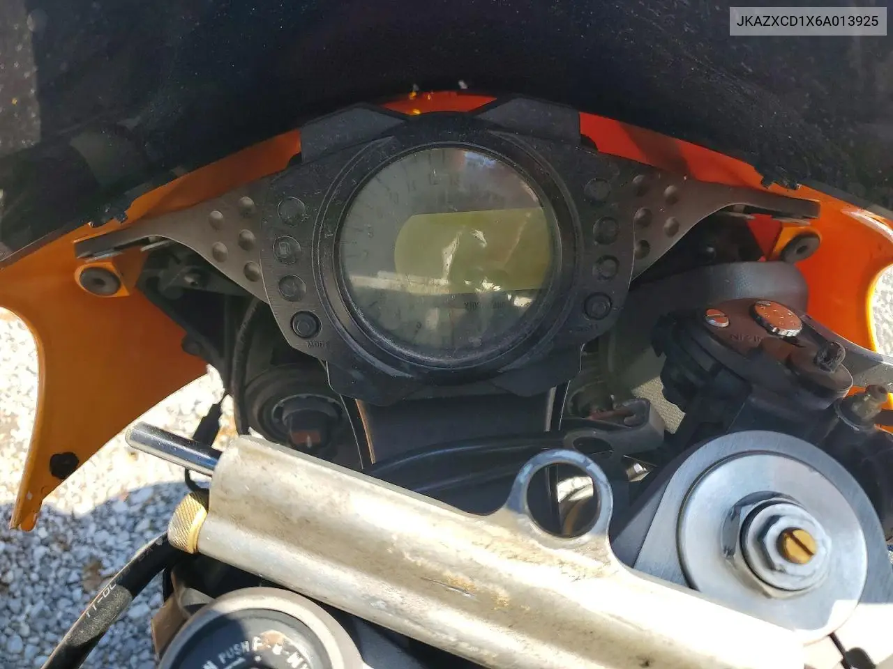 2006 Kawasaki Zx1000 D6F VIN: JKAZXCD1X6A013925 Lot: 58447136