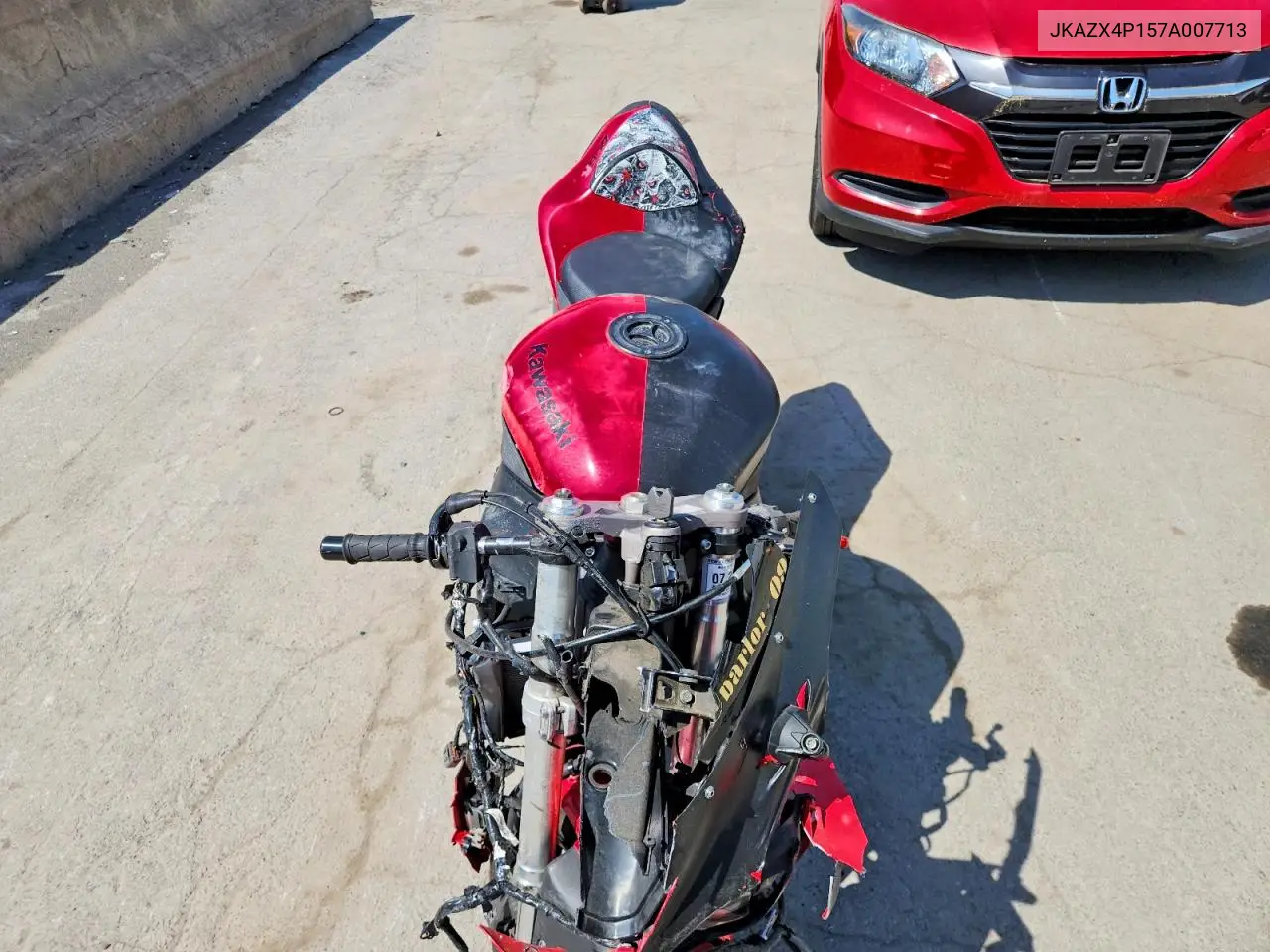 2007 Kawasaki Zx600 P VIN: JKAZX4P157A007713 Lot: 56450166