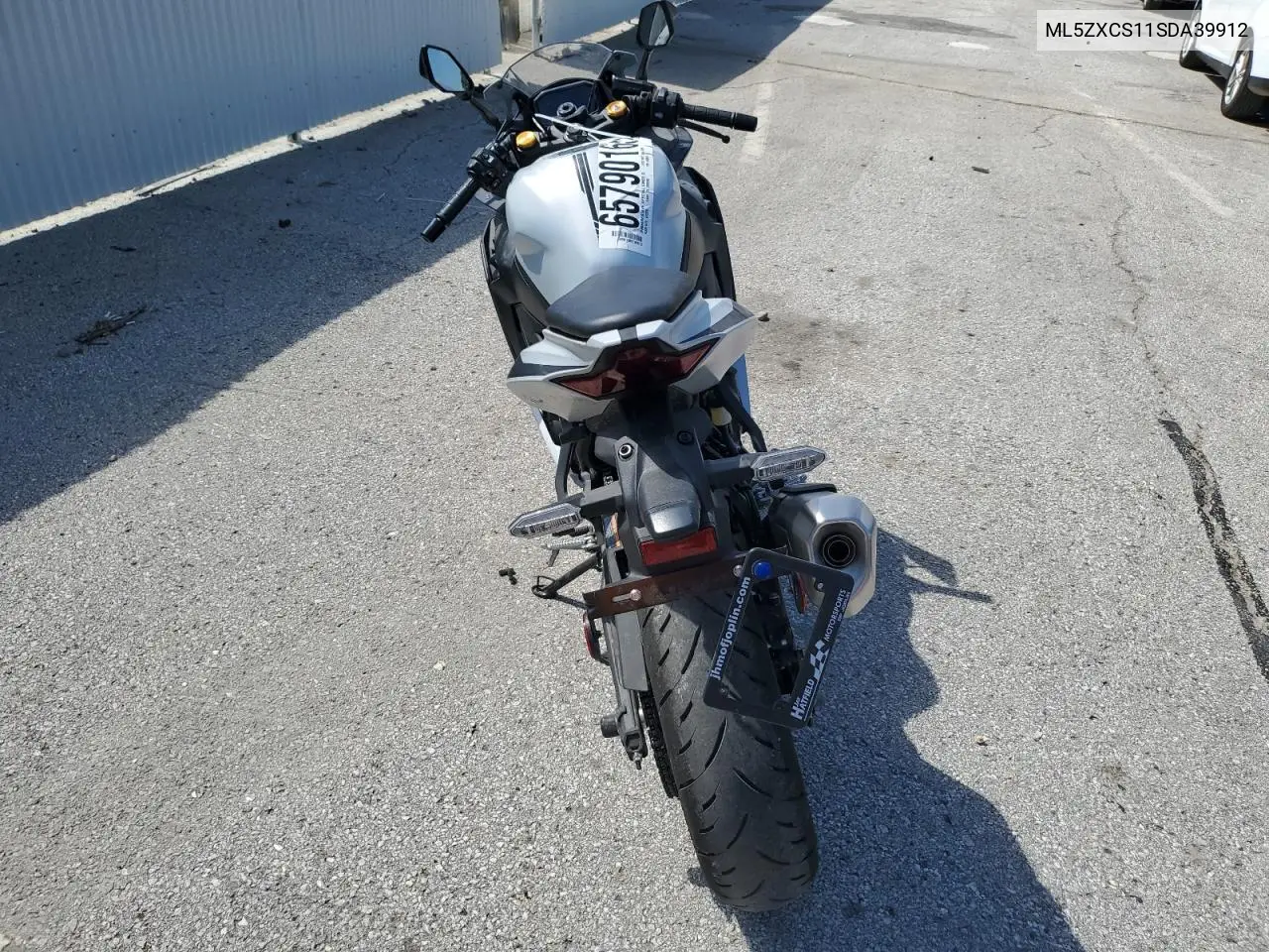 ML5ZXCS11SDA39912 2025 Kawasaki Zx400