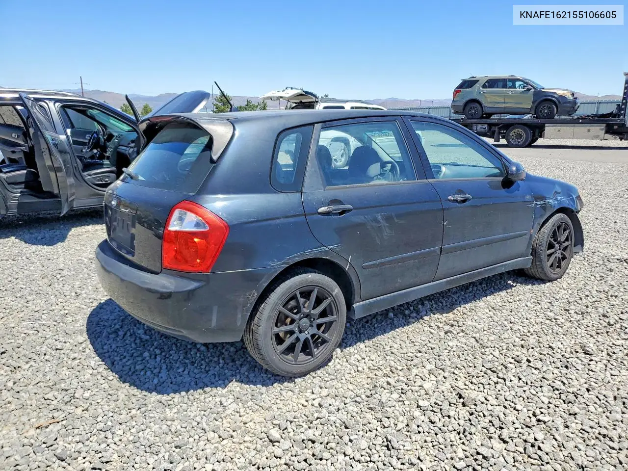2005 Kia Spectra Spectra5 VIN: KNAFE162155106605 Lot: 53836256