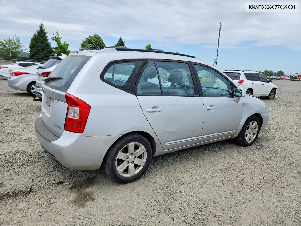 2007 Kia Rondo Lx VIN: KNAFG526077069631 Lot: 53662856
