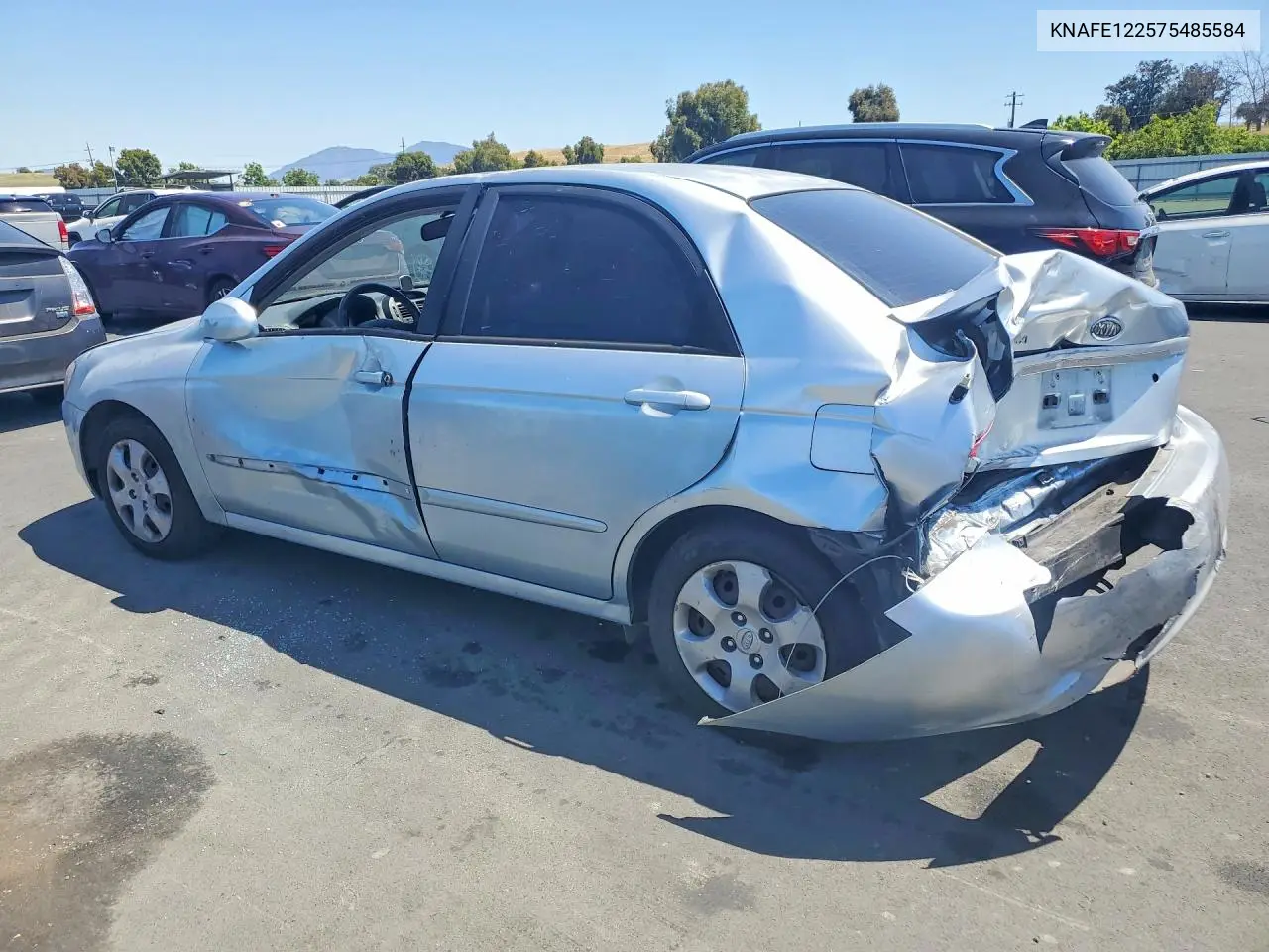 2007 Kia Spectra Lx VIN: KNAFE122575485584 Lot: 54005376