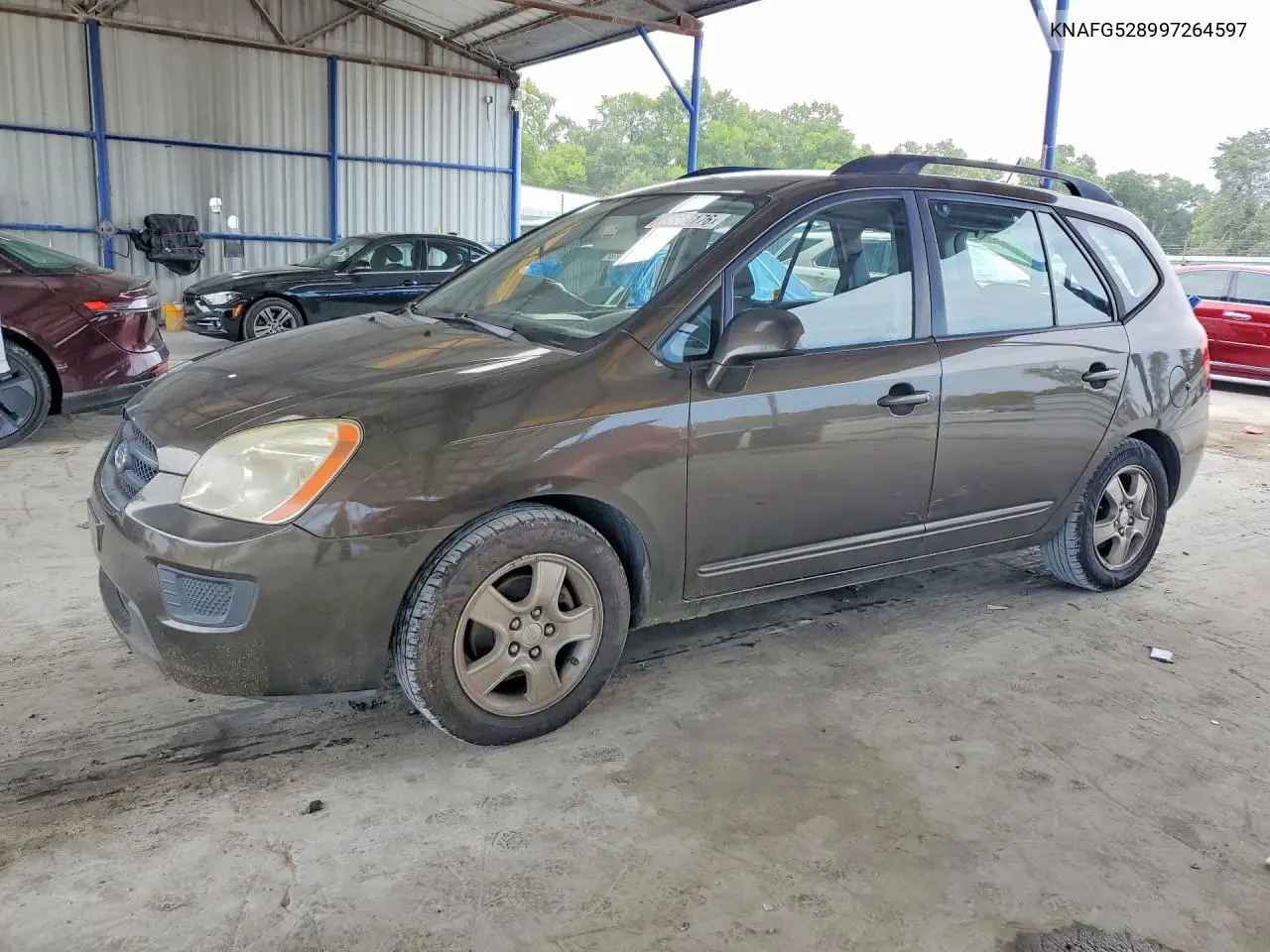 2009 Kia Rondo Base VIN: KNAFG528997264597 Lot: 58685176