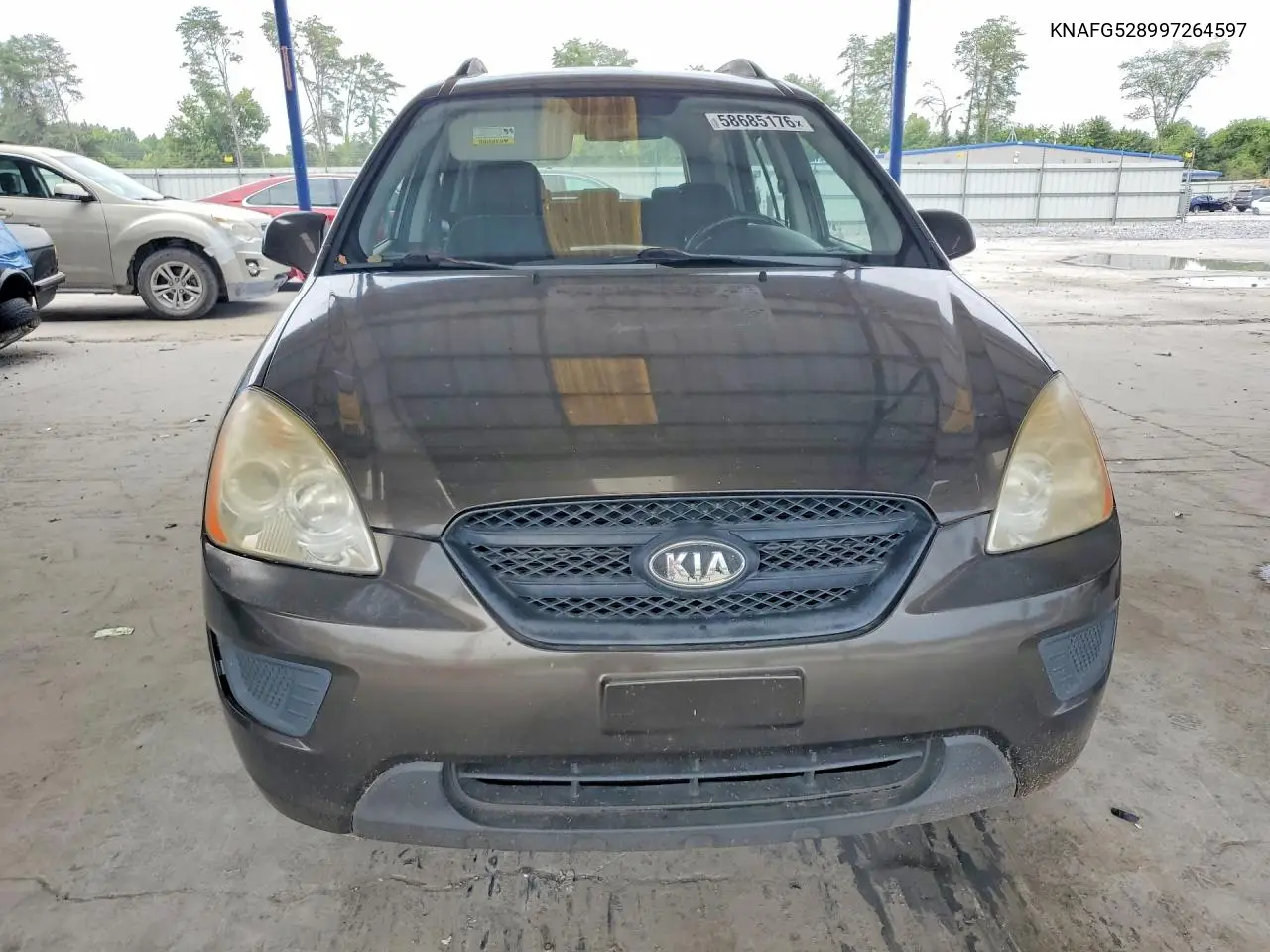 2009 Kia Rondo Base VIN: KNAFG528997264597 Lot: 58685176