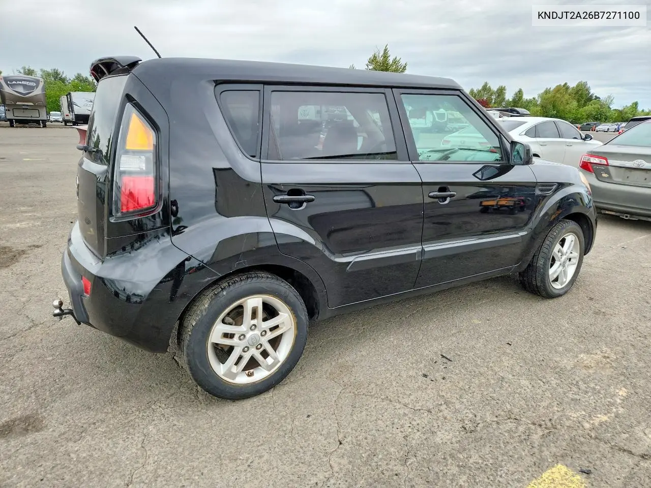 2011 Kia Soul + VIN: KNDJT2A26B7271100 Lot: 55142246