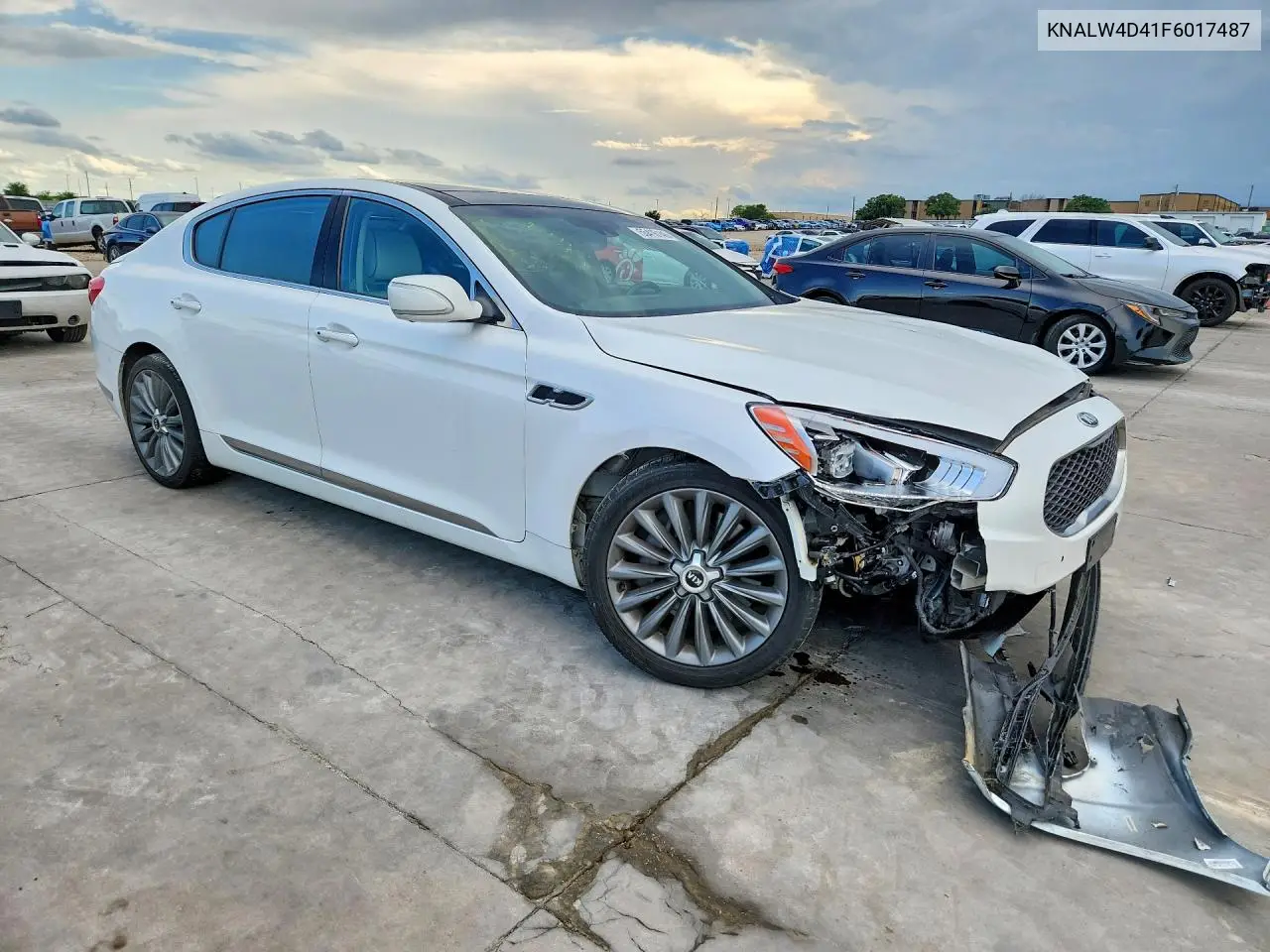 2015 Kia K900 Luxury VIN: KNALW4D41F6017487 Lot: 55416146