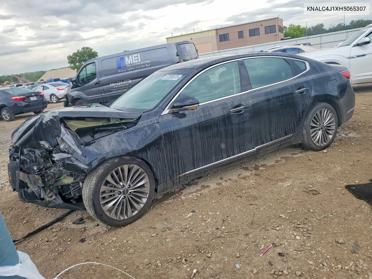 2017 Kia Cadenza Limited VIN: KNALC4J1XH5065307 Lot: 57856576