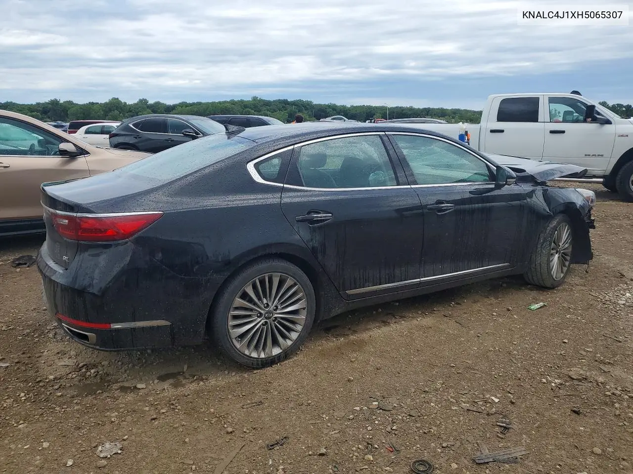 2017 Kia Cadenza Limited VIN: KNALC4J1XH5065307 Lot: 57856576