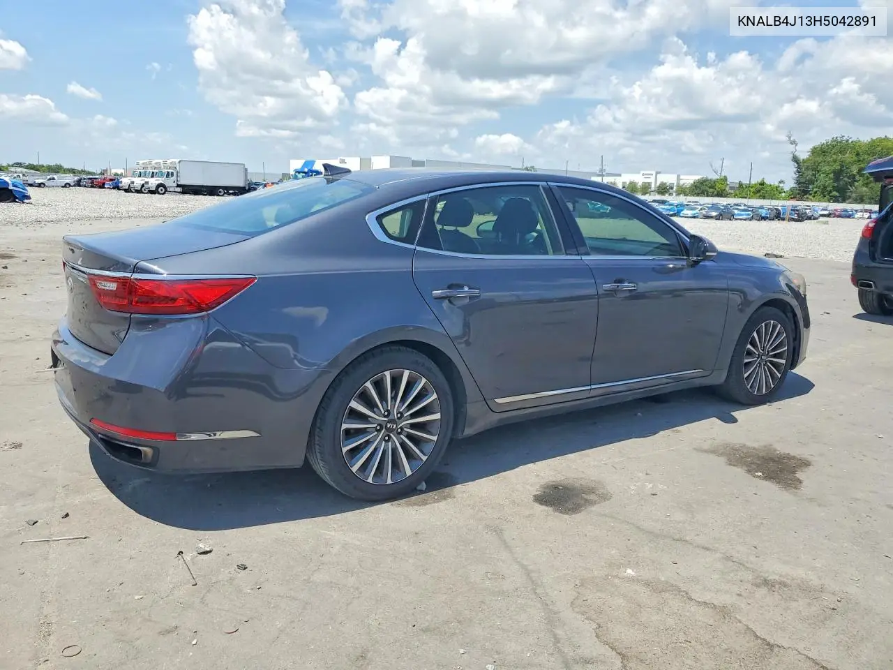 2017 Kia Cadenza Premium VIN: KNALB4J13H5042891 Lot: 57937836