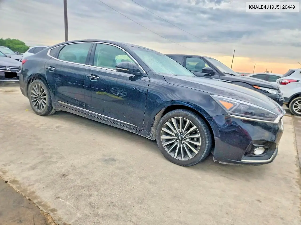 2018 Kia Cadenza Premium VIN: KNALB4J19J5120449 Lot: 54338146