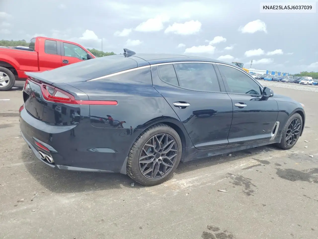 2018 Kia Stinger Premium VIN: KNAE25LA5J6037039 Lot: 56945086