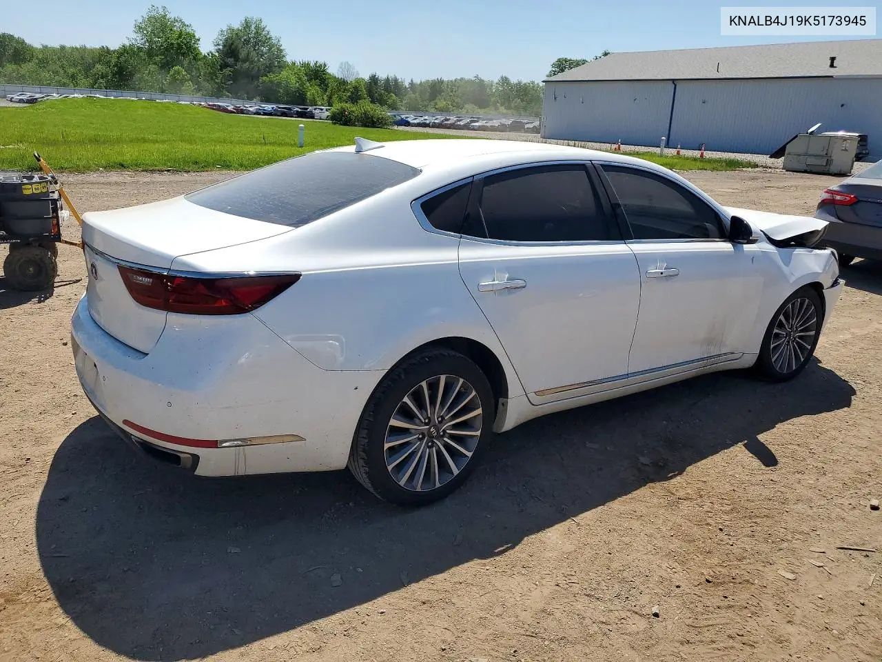 2019 Kia Cadenza Premium VIN: KNALB4J19K5173945 Lot: 54410546