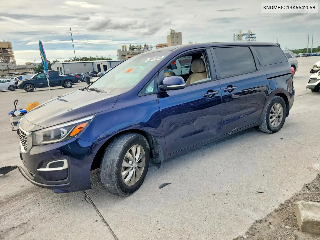 2019 Kia Sedona Lx VIN: KNDMB5C13K6542058 Lot: 58107176