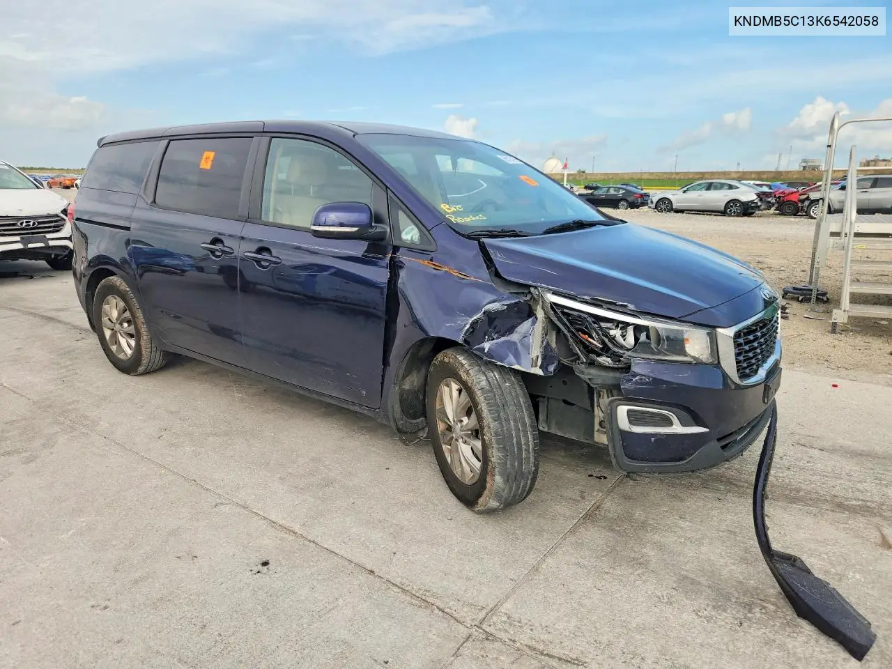 2019 Kia Sedona Lx VIN: KNDMB5C13K6542058 Lot: 58107176