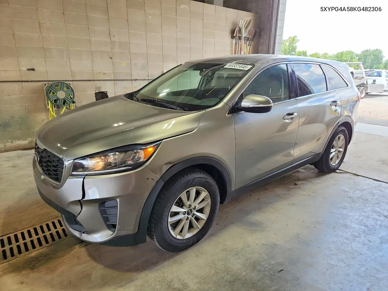 2019 Kia Sorento Lx V6 VIN: 5XYPG4A58KG482306 Lot: 60331446
